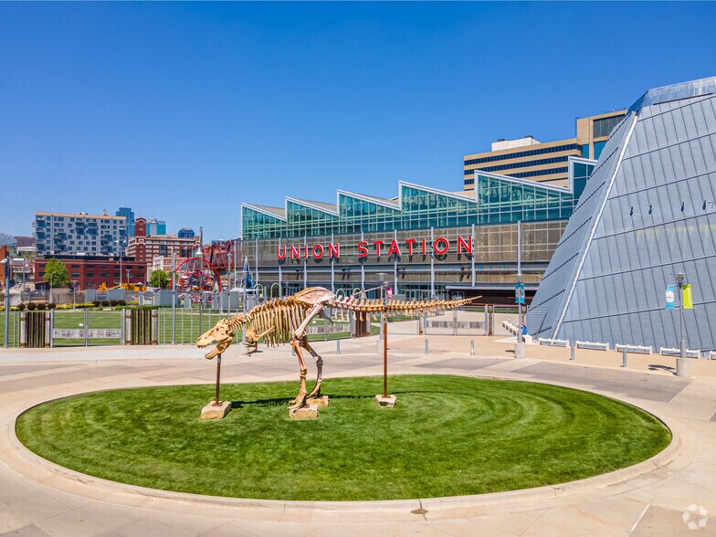 More Photos Of 30 W Pershing Rd, Kansas City Office For Lease