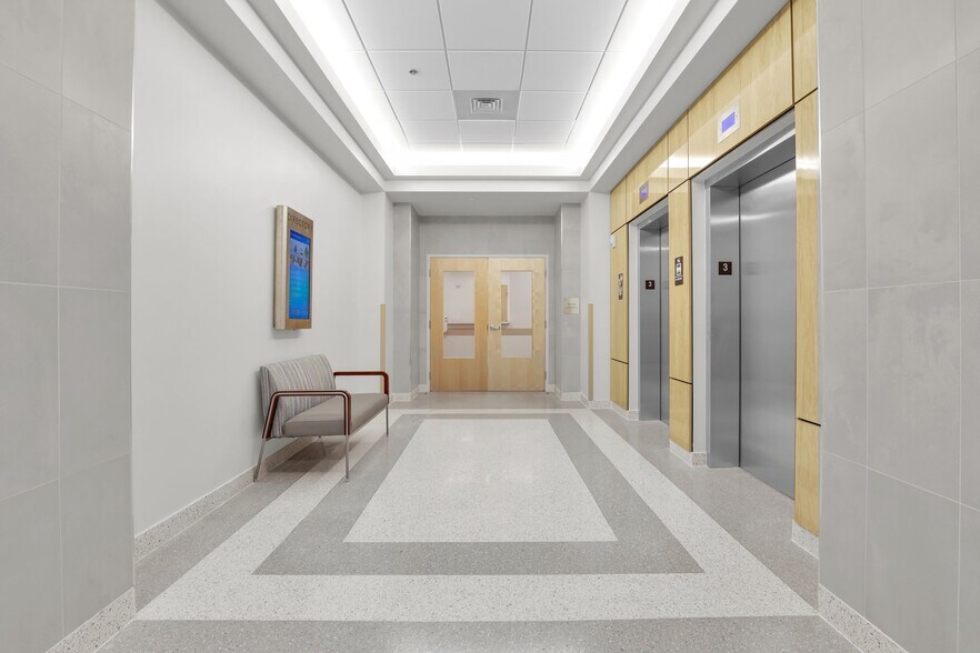 More Photos Of 4790 Waters Ave, Savannah Medical For Lease