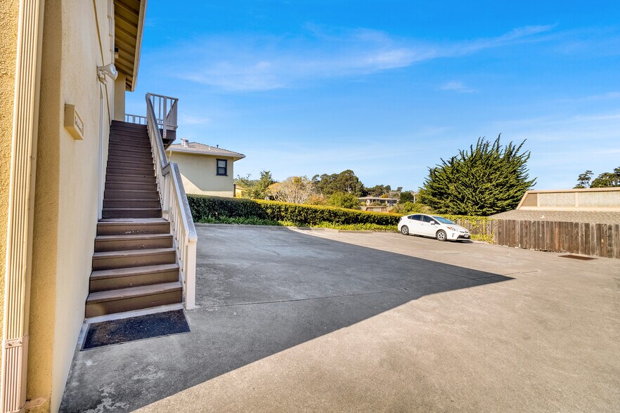 More Photos Of 270 El Dorado St, Monterey Medical For Lease