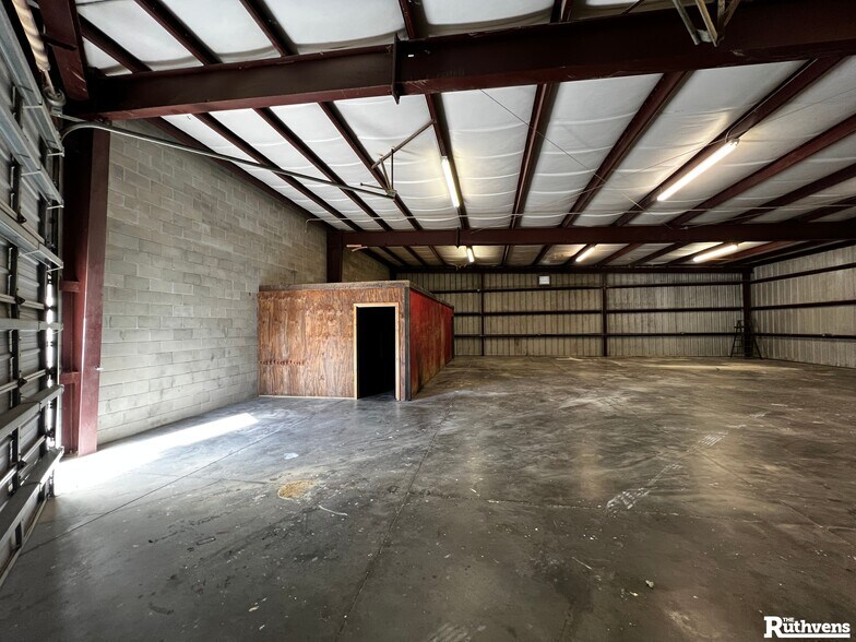 More Photos Of 5450 Commercial Blvd, Auburndale Warehouse For Sale