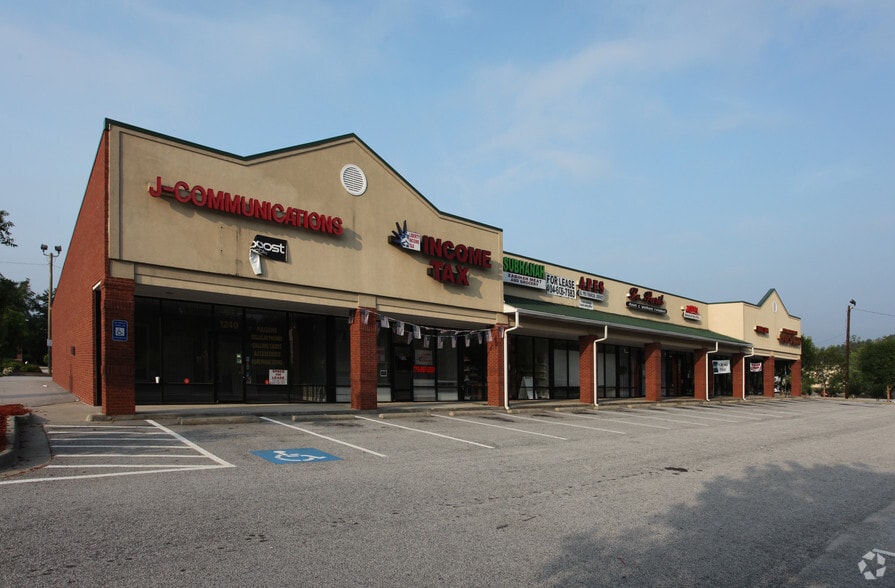 More Photos Of 1240-1254 Highway 138 SW, Riverdale Storefront For Lease