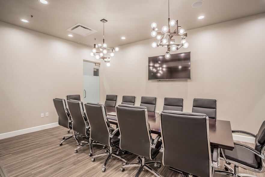 More Photos Of 1324 N Farrell Ct, Gilbert Warehouse For Sale