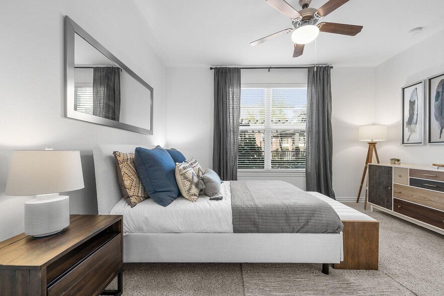 More Photos Of 380 Vista Court Dr, Plano Apartments For Lease