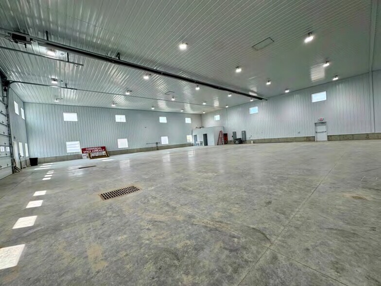 More Photos Of 550 G St NE, Walford Warehouse For Lease