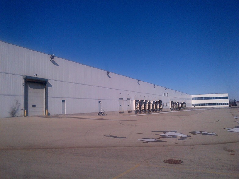 More Photos Of 950 S Service Rd, Stoney Creek Warehouse For Lease