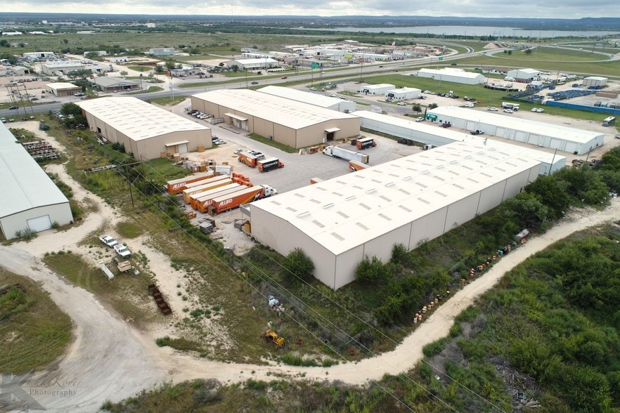More Photos Of 4650 S Treadaway Blvd, Abilene Light Distribution For Lease