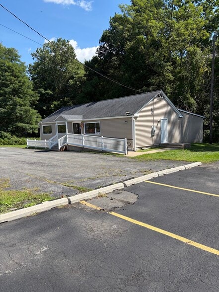 Primary Photo Of 5394 Route 9W, Newburgh General Retail For Lease