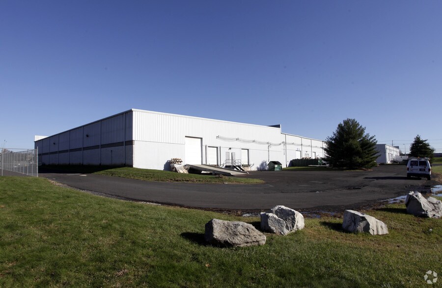 More Photos Of 12285 McNulty Rd, Philadelphia Warehouse For Lease