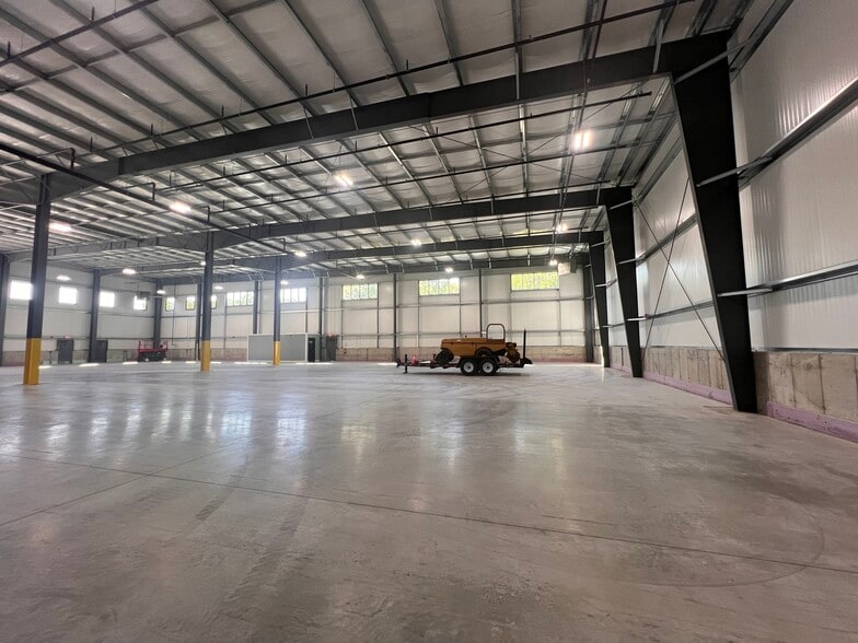 More Photos Of 17 Enterprise Dr, Monroe Manufacturing For Lease