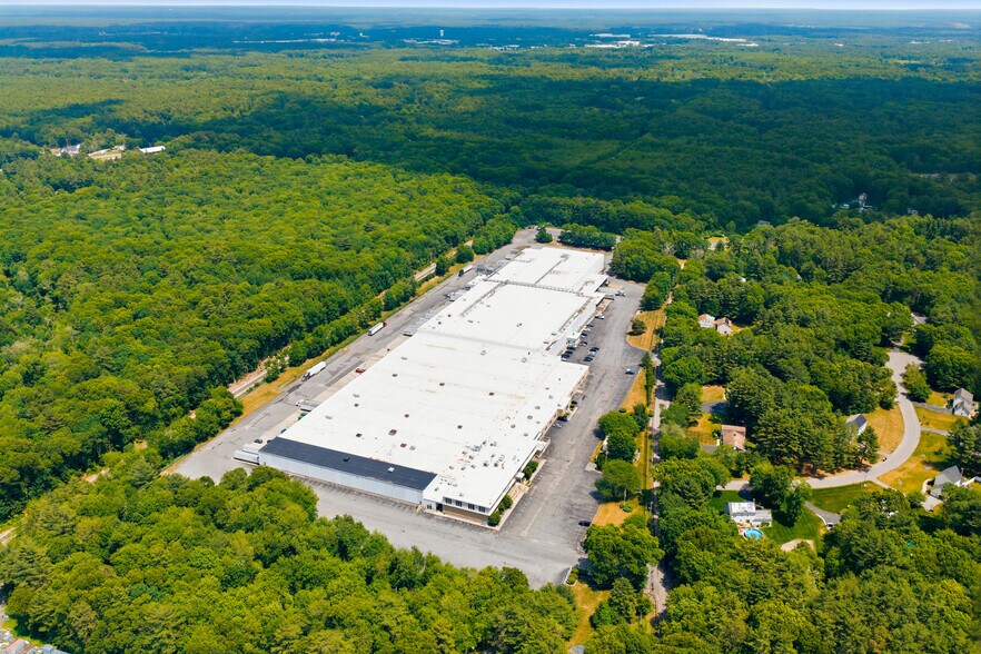 More Photos Of 380 S Worcester St, Norton Warehouse For Lease