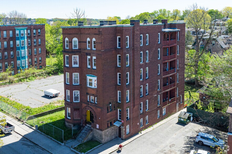 More Photos Of 8-12 Oread St, Worcester Apartments For Sale