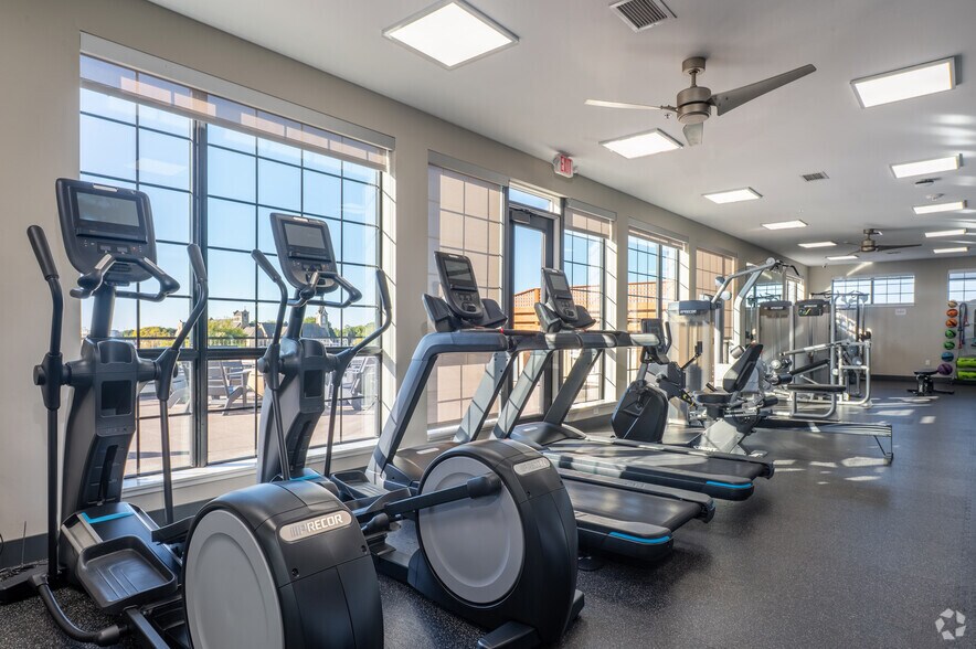 More Photos Of 203 E Main St, Waunakee Apartments For Lease