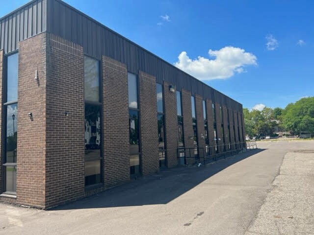 More Photos Of 835 Louisa St, Lansing Office For Lease