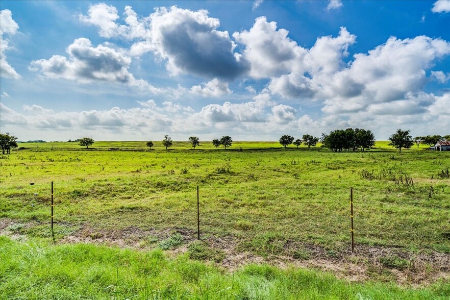 More Photos Of 550 County Road 404, Taylor Land For Sale