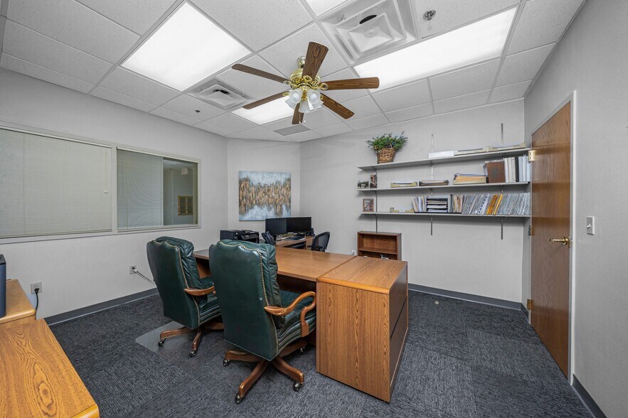 More Photos Of 4920 SW Lee Blvd, Lawton Medical For Lease