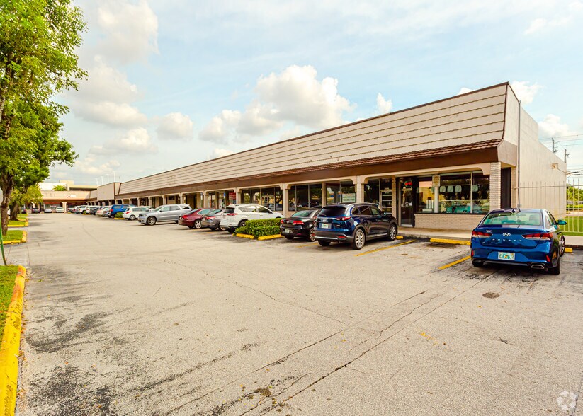 More Photos Of 18365-18579 NW 27th Ave, Miami Gardens Freestanding For Lease
