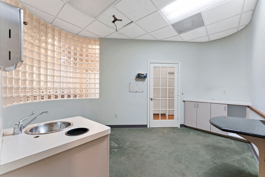 More Photos Of 3403 Rivers Edge Trl, Kingwood Medical For Lease