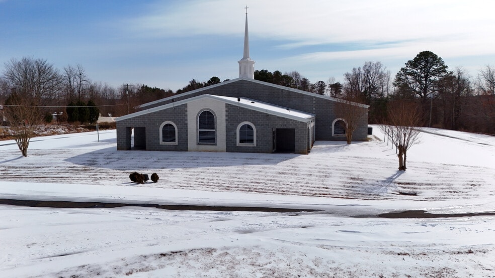 More Photos Of 574 Slate Rd, Mount Airy Religious Facility For Sale