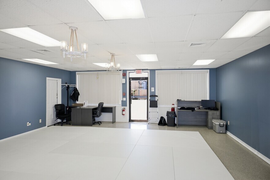 More Photos Of 53 Providence St, West Warwick Restaurant For Sale