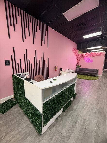 More Photos Of 2901 E Park Ave, Tallahassee Storefront Retail Office For Lease