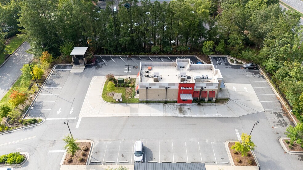 More Photos Of 2021 Commerce Dr N, Peachtree City General Retail For Sale