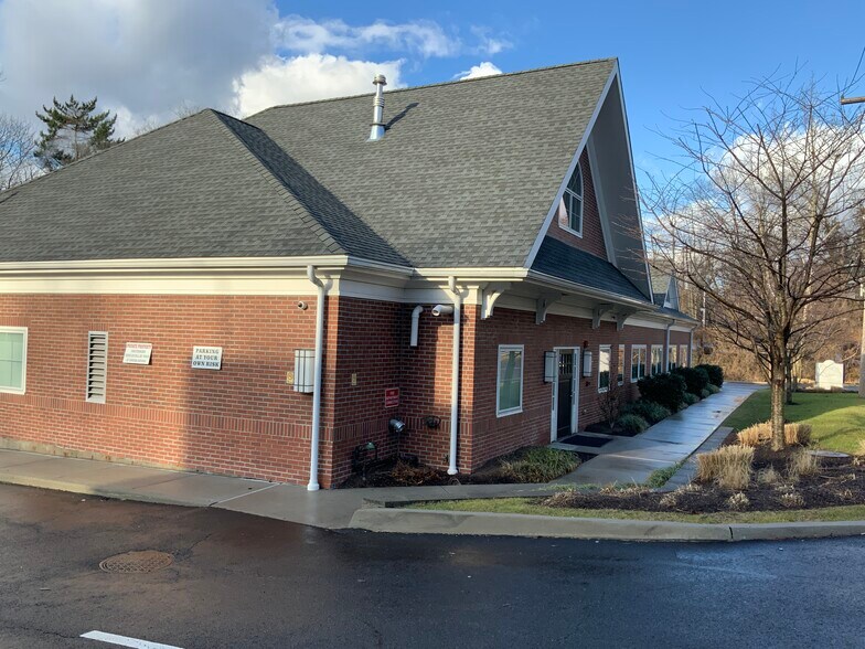 More Photos Of 45 W Red Oak Ln, West Harrison Swimming Pool For Sale