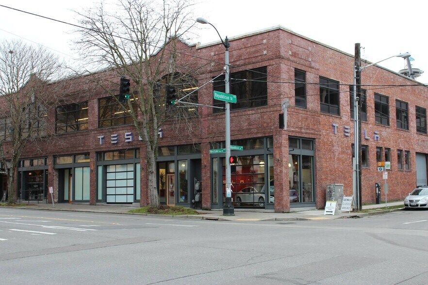More Photos Of 425 Westlake Ave N, Seattle Storefront Retail Office For Sale