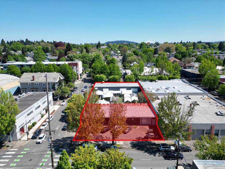 Primary Photo Of 1132 SE Salmon St, Portland Warehouse For Sale