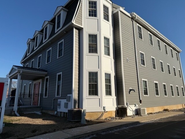 More Photos Of 1917 Welsh Rd, Philadelphia Office For Sale