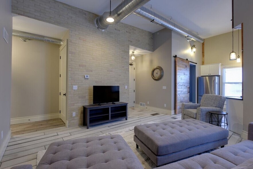 More Photos Of 1802 11th Ave S, Minneapolis Apartments For Sale