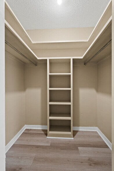 More Photos Of 2401 S 50th St, Fort Smith Apartments For Sale