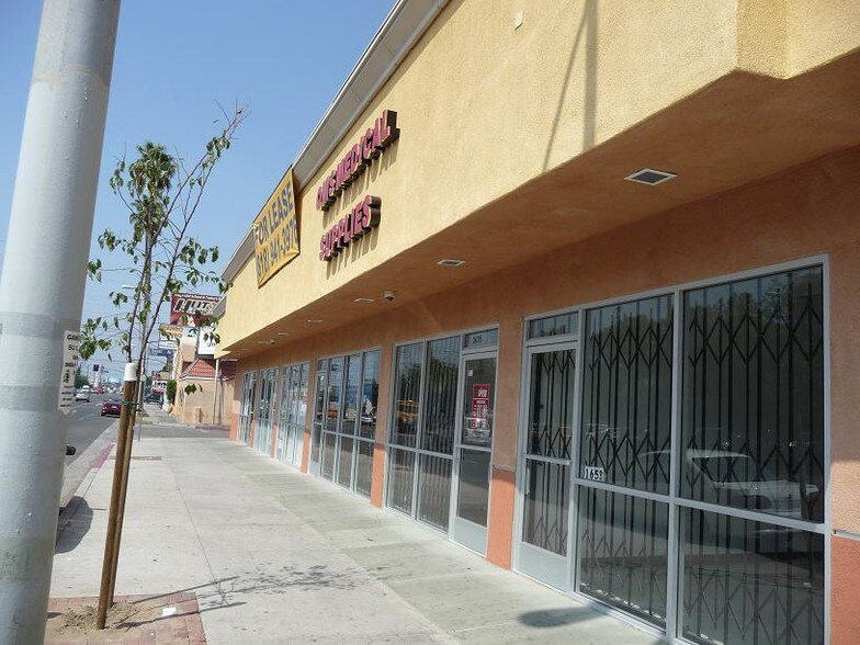 More Photos Of 11651-11663 Sherman Way, North Hollywood General Retail For Lease
