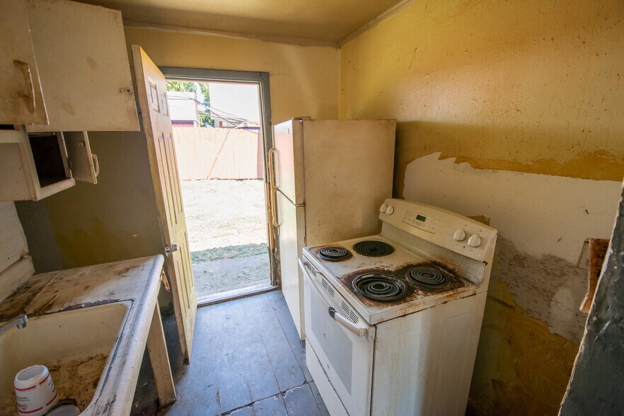 More Photos Of 3425 Martin Ave, Greensboro Apartments For Sale