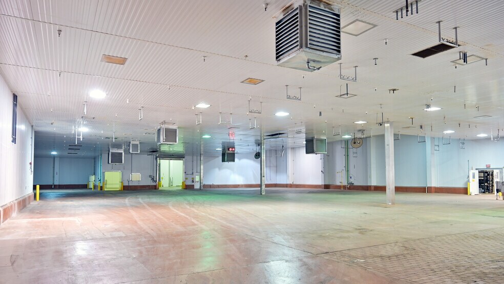 More Photos Of 347 N 43rd Rd, Mendota Food Processing For Lease