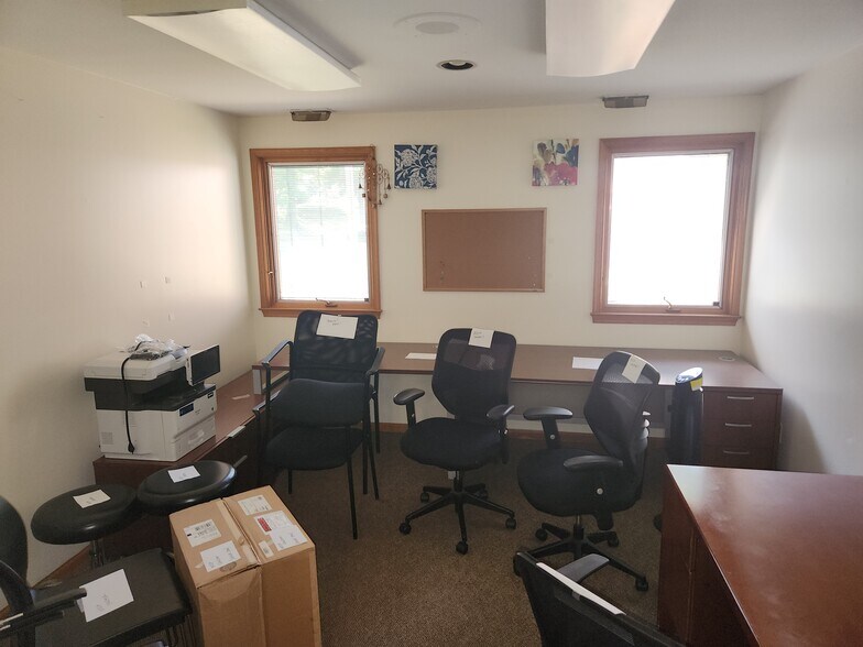 More Photos Of 360 Middletown Blvd, Langhorne Medical For Sale