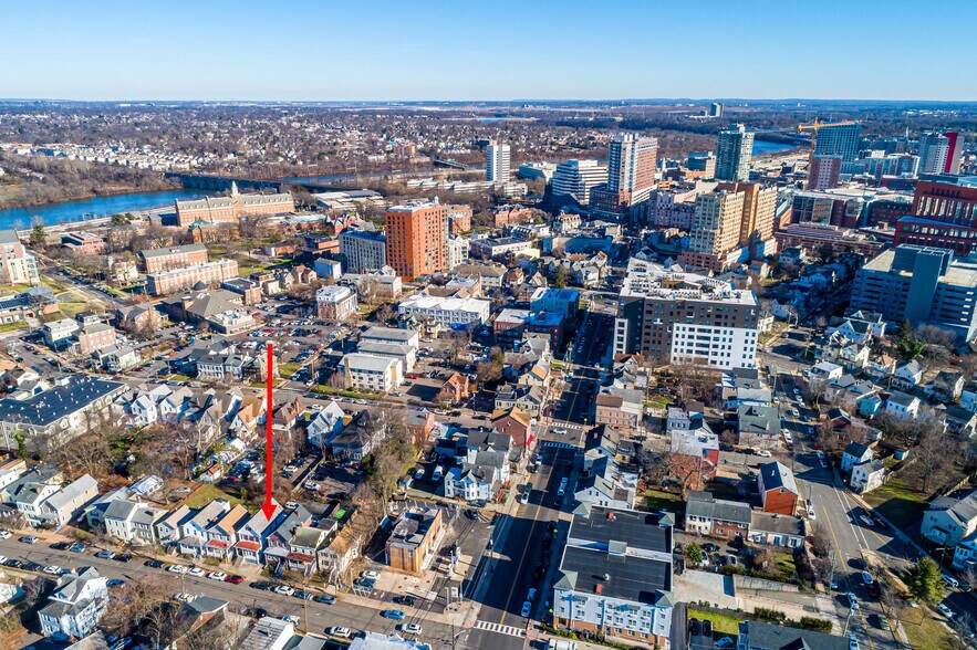 32 Prosper St, New Brunswick, NJ 08901 Specialty For Sale