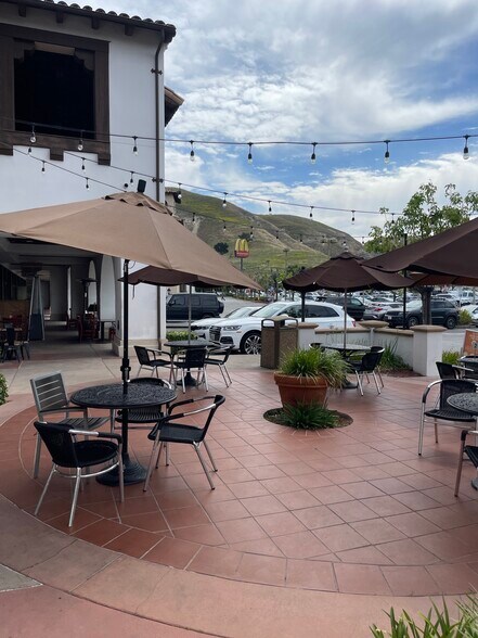 More Photos Of 26527-26351 Agoura Rd, Calabasas Storefront For Lease