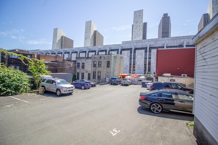 More Photos Of , Albany Unknown For Sale