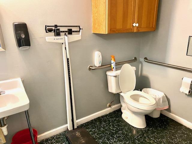 More Photos Of 3130 Strawberry Rd, Pasadena Service For Lease