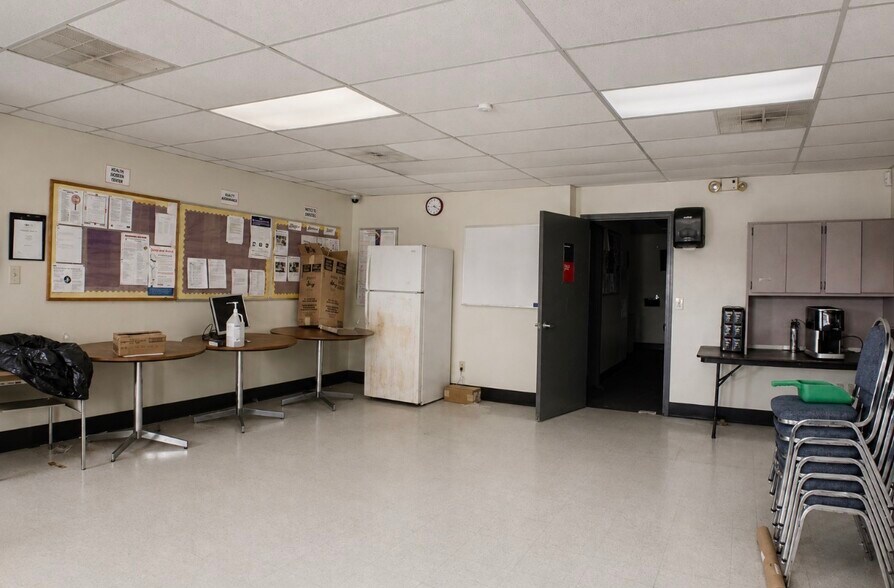 More Photos Of 4106 Liberty Hwy, Anderson Distribution For Lease