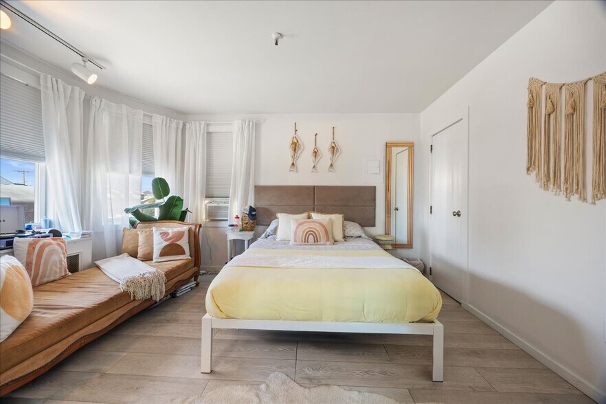 More Photos Of 188 Beach 123rd St, Rockaway Park Apartments For Sale