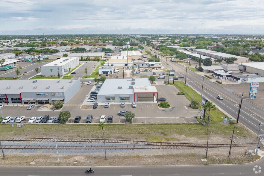 More Photos Of 101 N McColl Rd, McAllen Freestanding For Lease