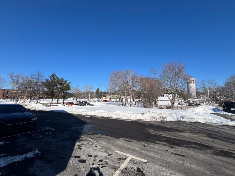 More Photos Of 155 Saco Ave, Old Orchard Beach Office For Sale