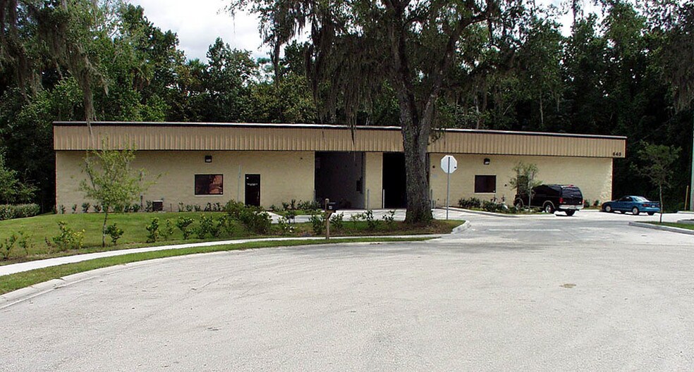 Primary Photo Of 640 Kane Ct, Oviedo Warehouse For Lease