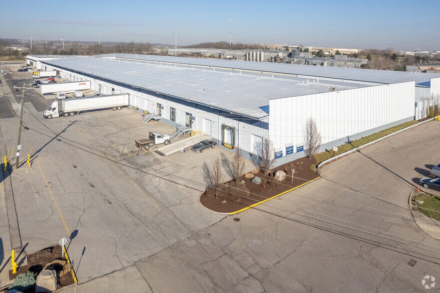 More Photos Of 4790-4860 Interstate Dr, Cincinnati Unknown For Lease