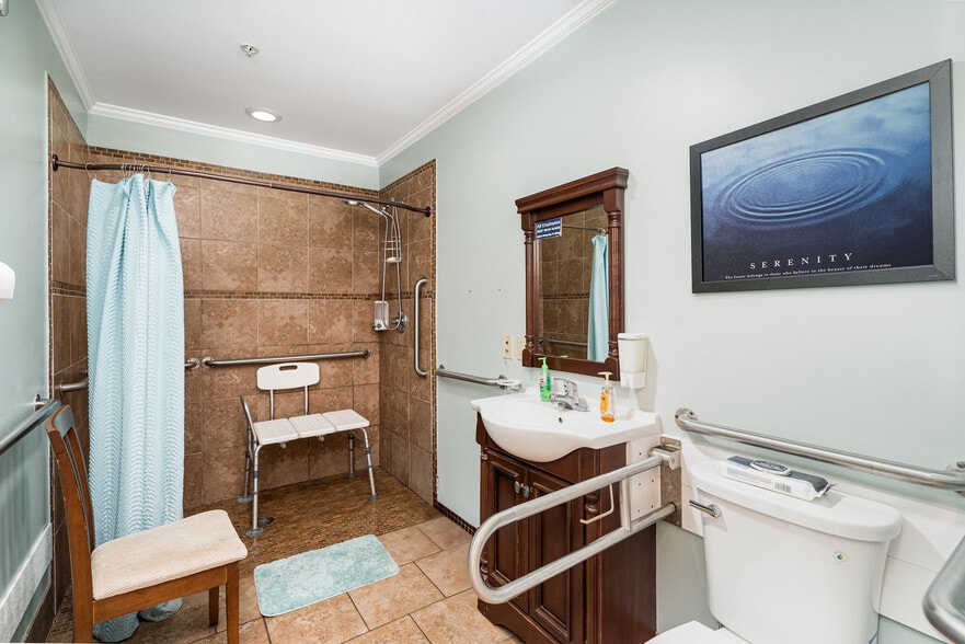 More Photos Of 2415A-2415B-2441 S Center St, Hickory Assisted Living For Sale