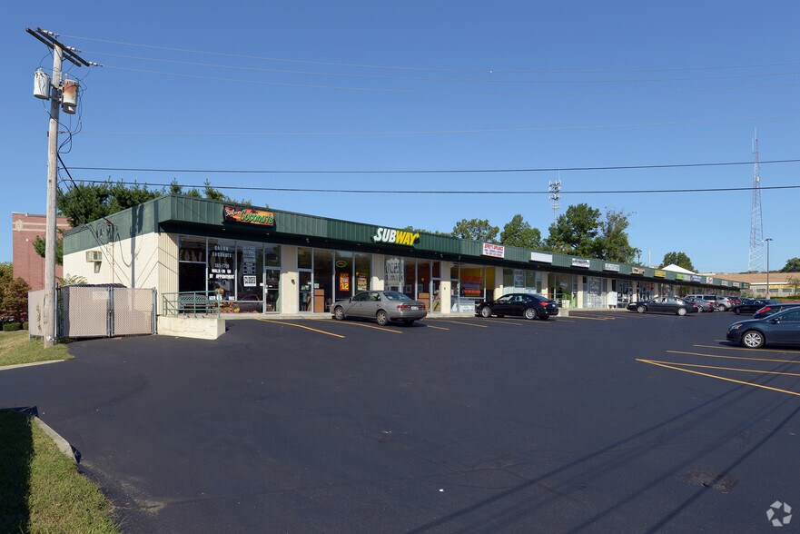 More Photos Of 1500 Atwood Ave, Johnston Unknown For Lease