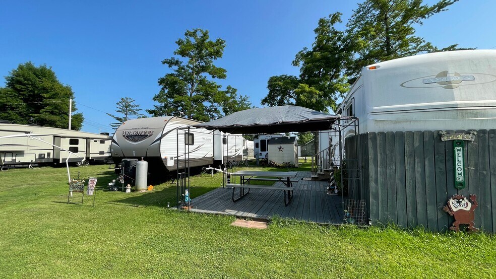 More Photos Of 2325 Green Dr, Au Gres Specialty For Sale