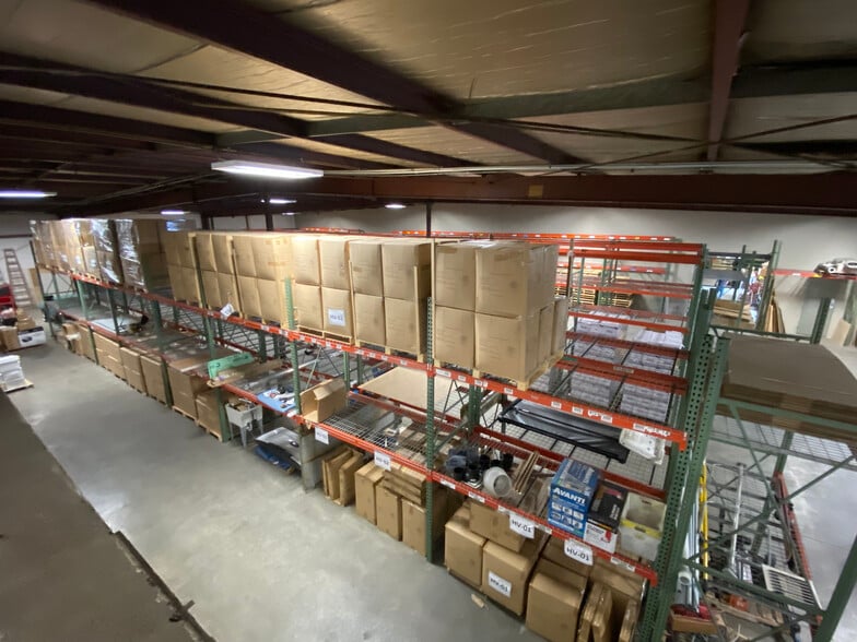 More Photos Of 205 Brick Kiln Rd, Winchester Warehouse For Sale