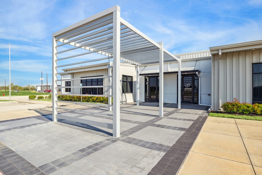 More Photos Of 4440 FM 2351, Friendswood Office For Sale